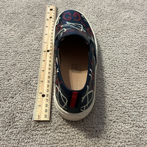 Gucci slips on sneakers size 37 1/2 - Picture 5 of 6